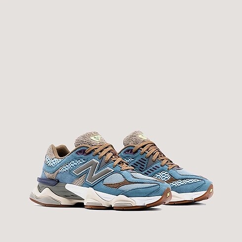 New Balance 9060 Bodega