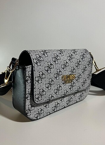 Guess GUESS model omuz çantası 