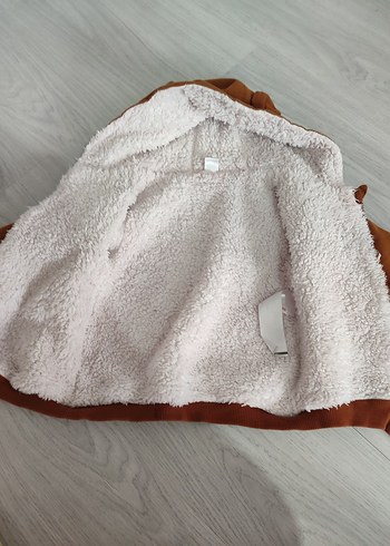 Kahverengi Kapüşonlu Erkek Çocuk Mont - Görsel 2