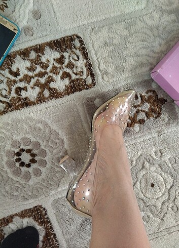 Şeffaf taşlı topuklu ayakkabı  - Görsel 3