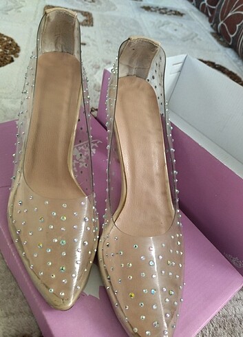 Şeffaf taşlı topuklu ayakkabı  - Görsel 4