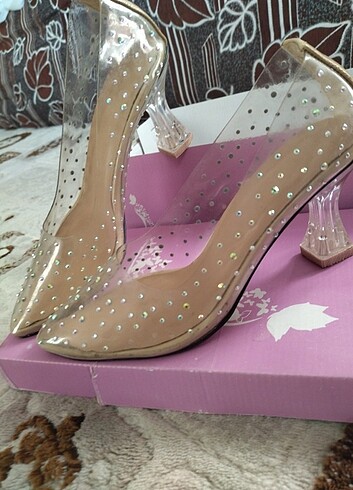 Şeffaf taşlı topuklu ayakkabı  - Görsel 5