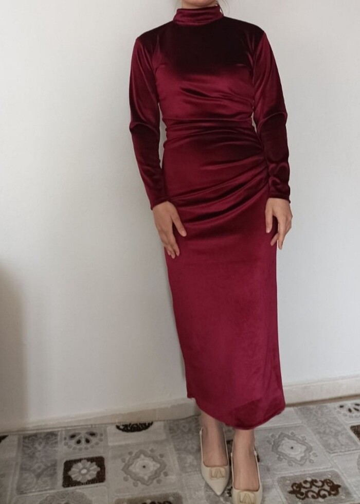 Drapeli kadife elbise - Görsel 3