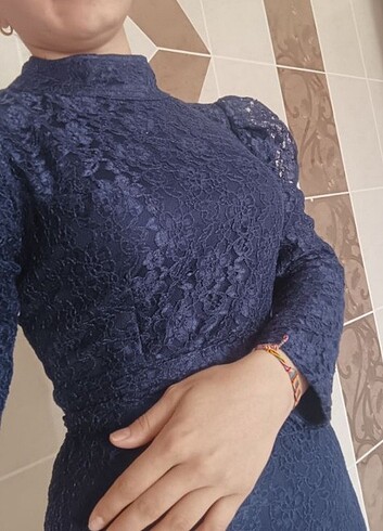 Dantel dar kesim elbise - Görsel 2