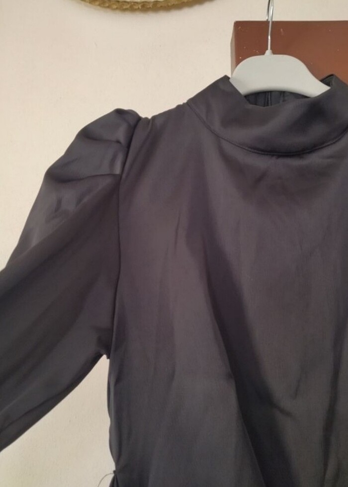 Saten elbise - Görsel 2