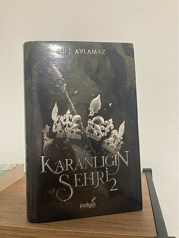 Karanlığın Şehri 2 Şule Avlamaz