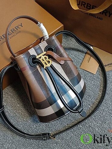 Burberry Avrupa?dan kapınıza 0 orjinal