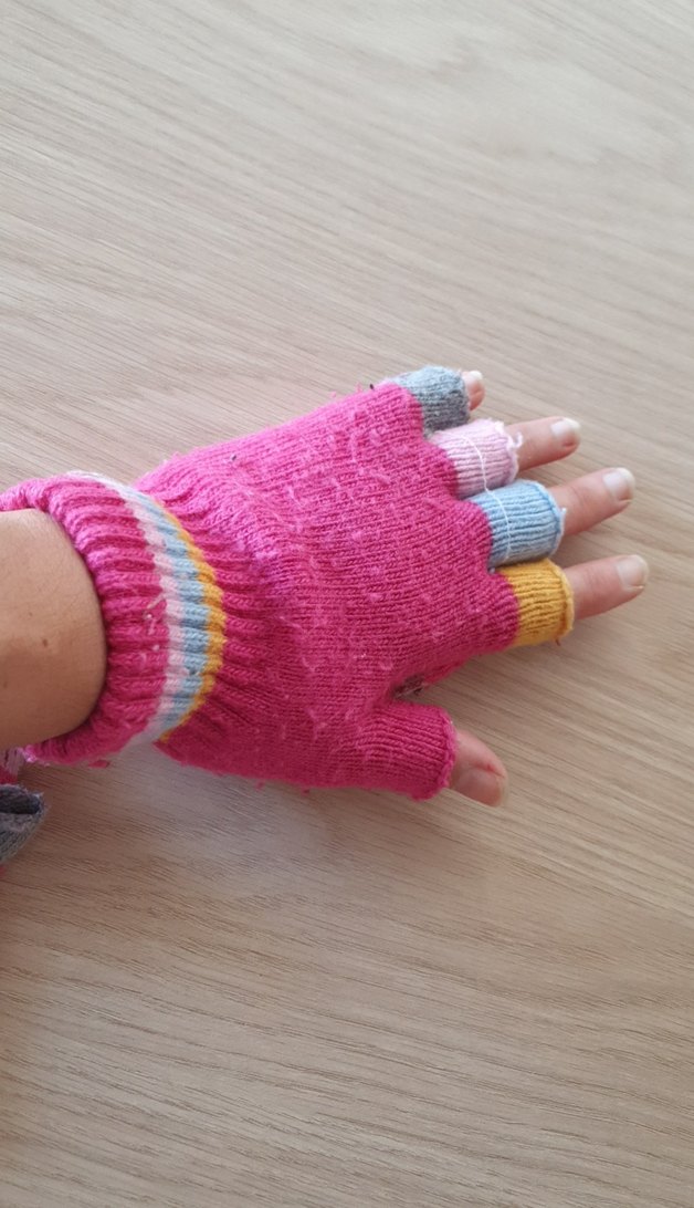 Nakışlı Renkli Kız Çocuk Örgü Eldiven - Görsel 3