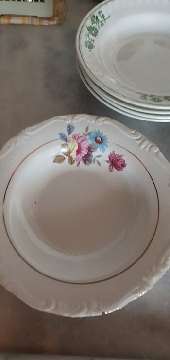 Diğer yemek tabağı 