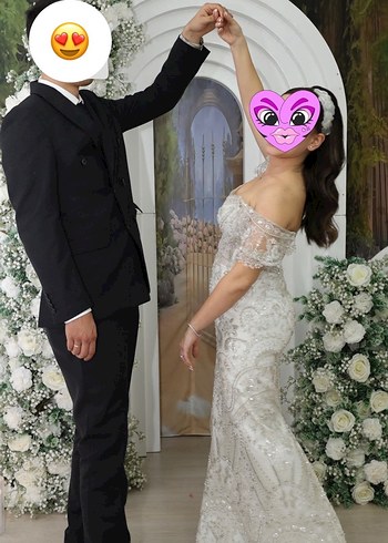 Dantel İşlemeli Straplez Uzun Beyaz Nişan Elbisesi - Görsel 3