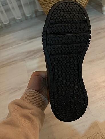 38,5 Beden siyah Renk Adidas ayakkabı