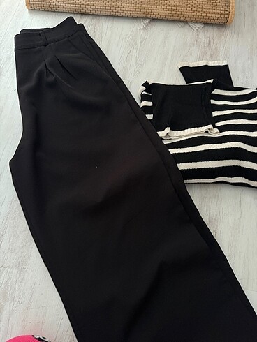 Siyah ikili takım - Görsel 2