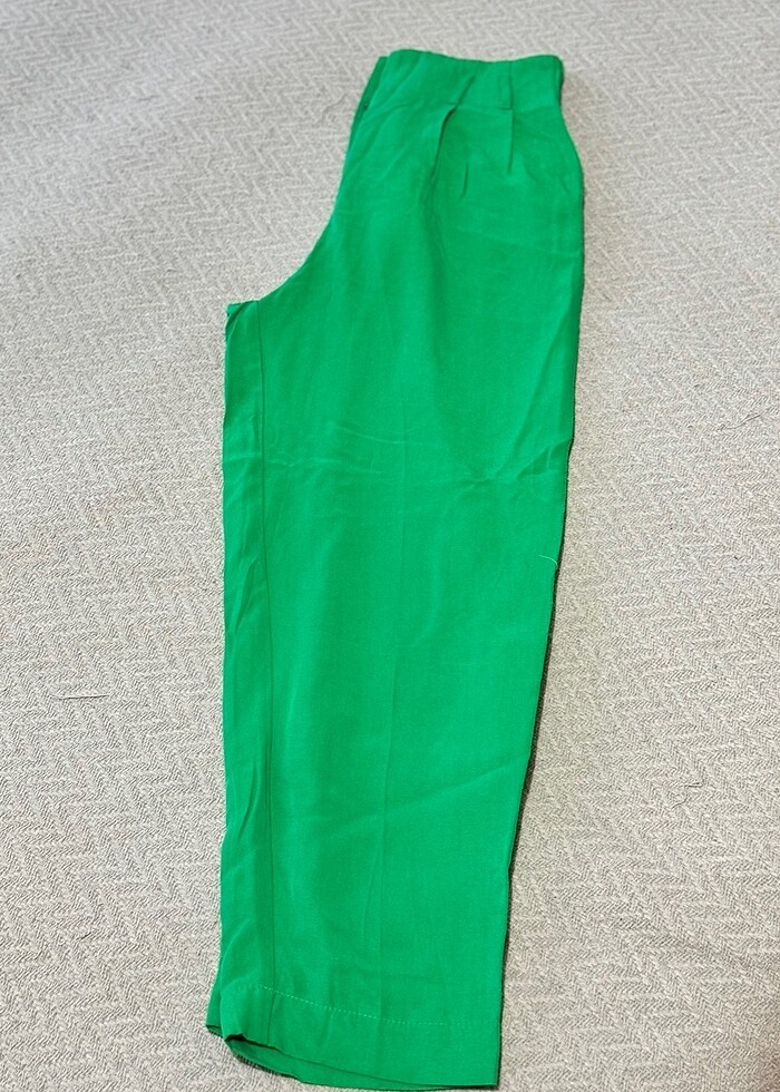 Yeşil Pantolon - Görsel 2