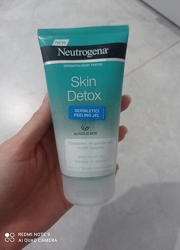 Neutrogena Cilt temizleyici skin detoks Peeling Jel