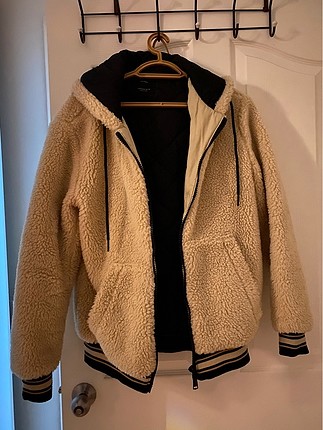 Bershka puf mont