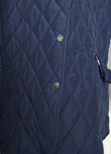 Burberry lacivert kapitone ceket