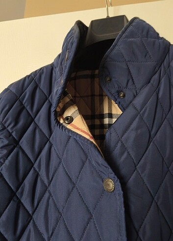 m Beden Burberry lacivert kapitone ceket