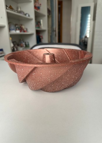 Emsan Rose Gold Döküm kek kalıbı