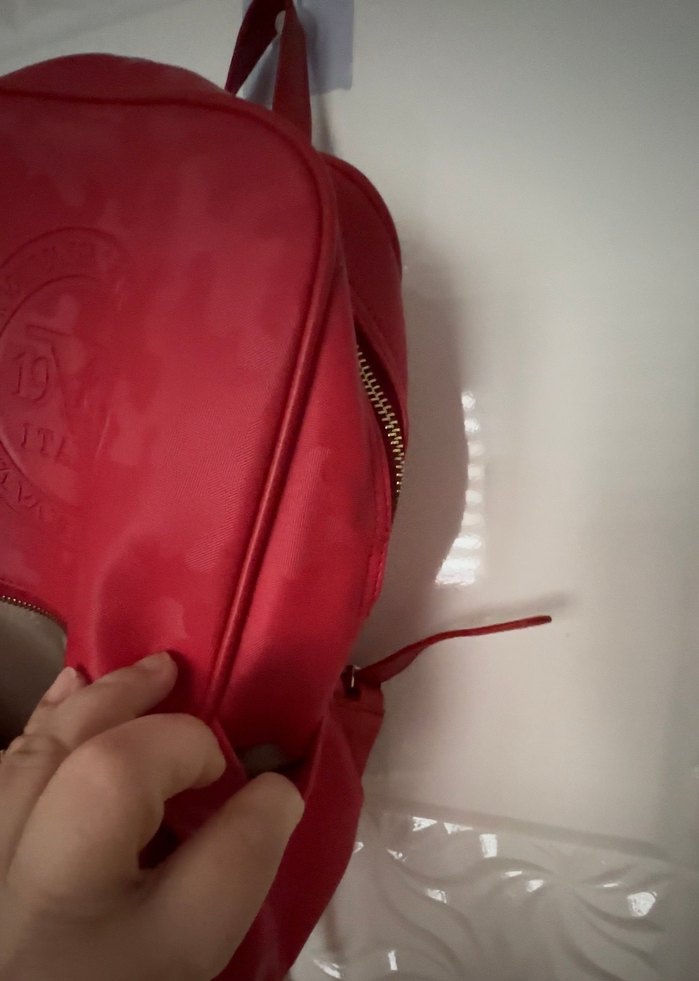 Kırmızı sırt çantası - Görsel 4