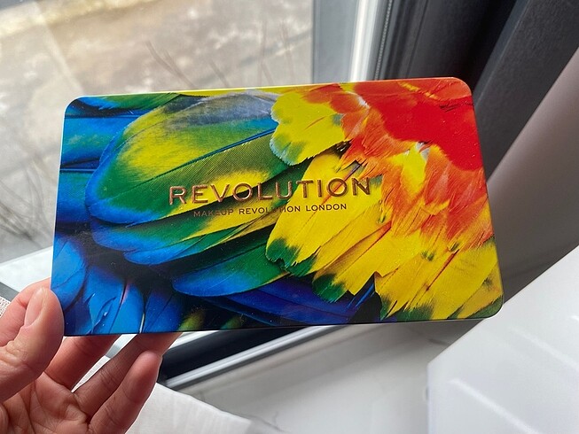 Revolution Forever Flawless Far Paleti Bird of Paradise