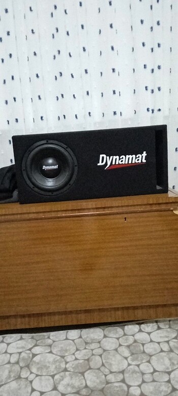 Dynamat subwoofer bas