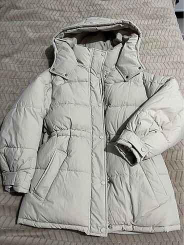 Bershka Mont