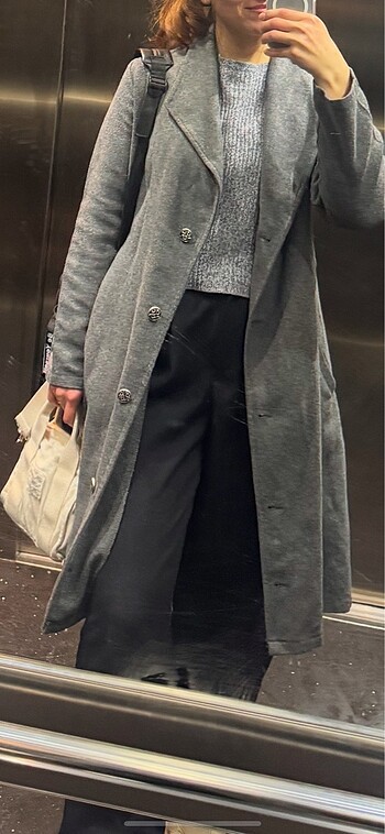 Gri düğmeli kaban - Görsel 8