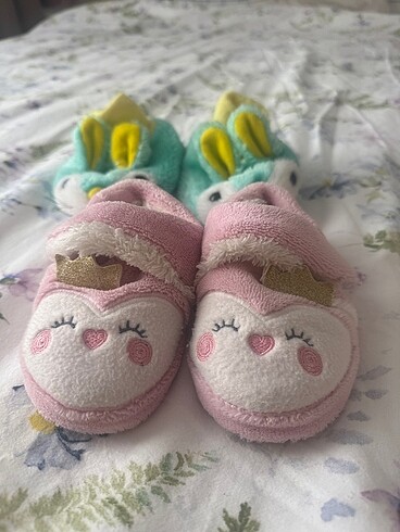 21 Beden Kız bebek ev ayakkabısı panduf
