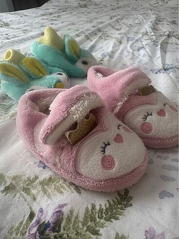 LC Waikiki Kız bebek ev ayakkabısı panduf