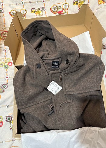 Düğmeli Kapüşonlu Kaban - Görsel 2