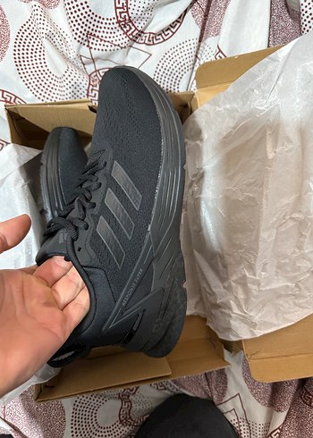 Adidas spor ayakkabı - Görsel 2