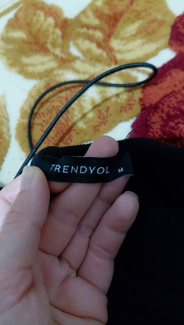 Siyah askılı elbise - Görsel 3