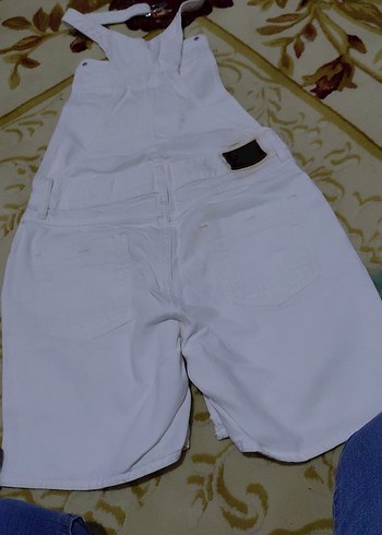 Kızlar için beyaz pamuklu askılı şort tulum - Görsel 5