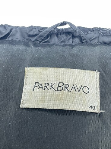 40 Beden siyah Renk Park Bravo Yelek %70 İndirimli.