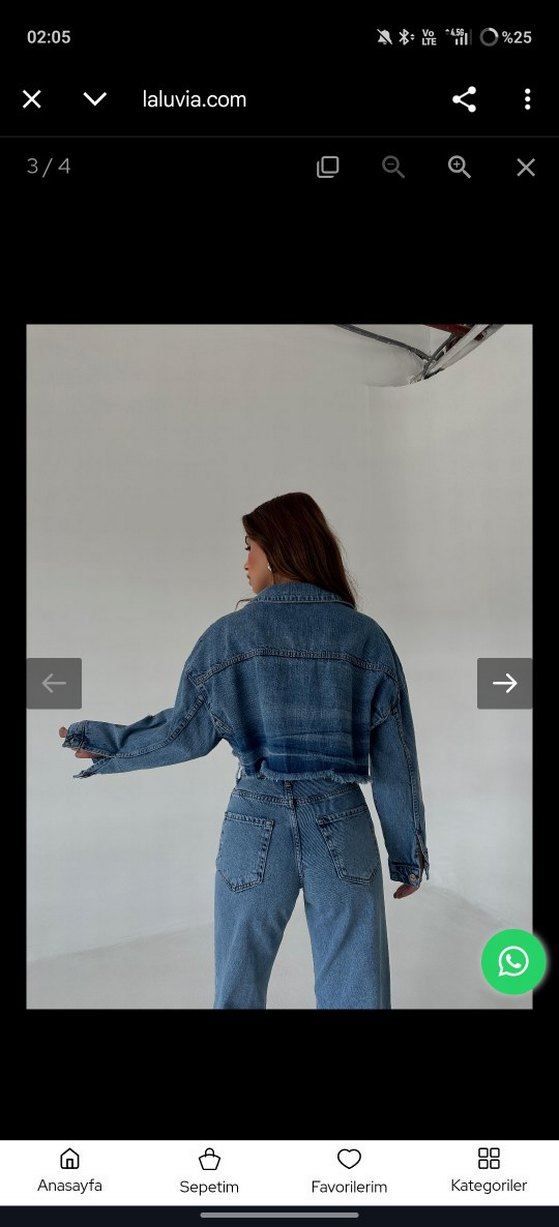 Düğmeli Kısa Bol Kesim Kadın Kot Ceket - Görsel 3