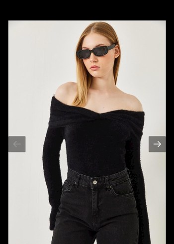 Siyah Madonna Yaka Uzun Kollu Kadın Bluz - Görsel 4