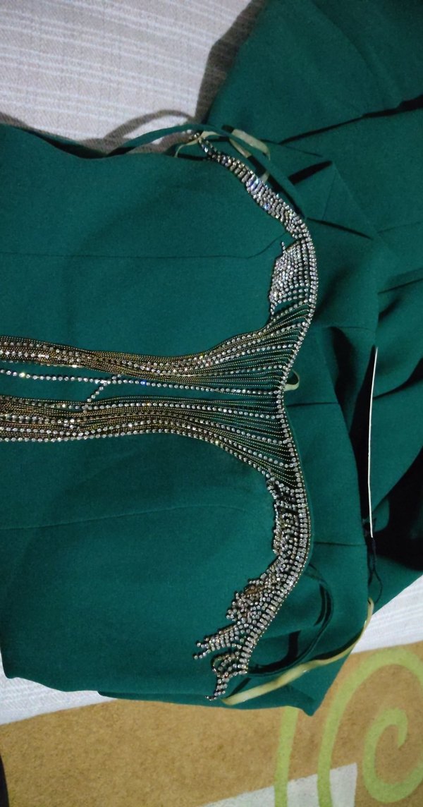 Zincir Detaylı Yeşil Uzun Abiye Elbise - Görsel 4