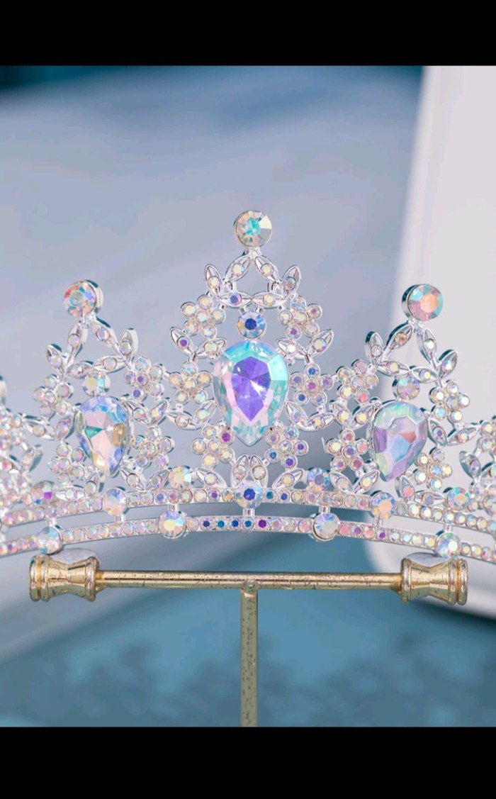 Beyaz Payetli Taç - Görsel 2