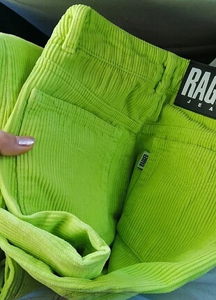 Urban Outfitters Yeşil kadife fitilli ragged pantolon 
