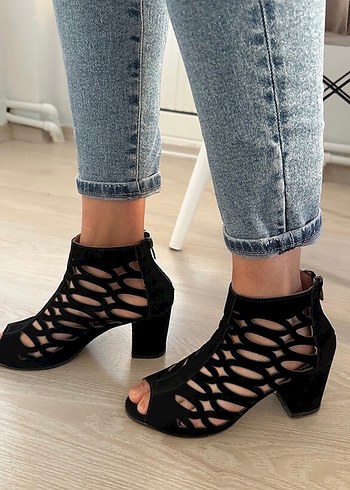 Siyah Kemerli Blok Topuklu Kadın Ayakkabı - Görsel 2