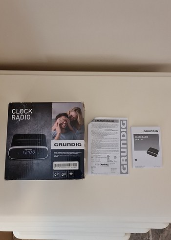 Beden gri Renk Grundig Masa Üstü Saat - Model : SCN 130