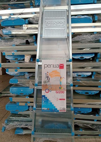 Perilla GI200 Basamaklı Platform Merdiven