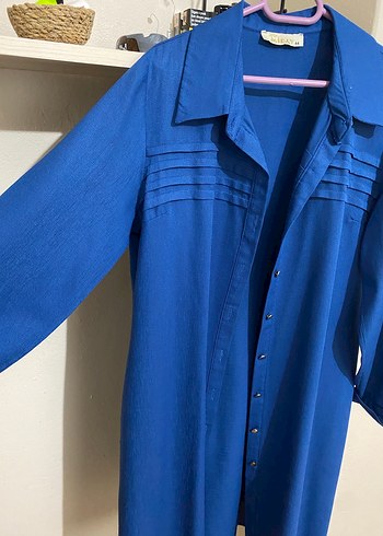 Mavi Uzun Düğmeli Saten Hamile Ceketi - Görsel 2