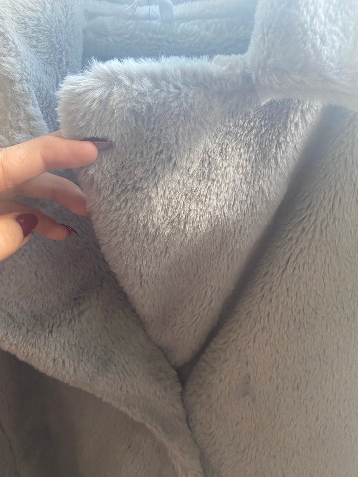 Gri Peluş Midi Kadın Kaban - Görsel 4