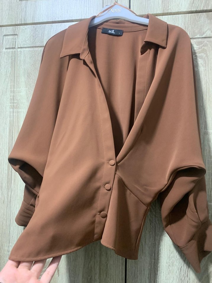 kahverengi Düğmeli Kadın Gömlek - Görsel 3