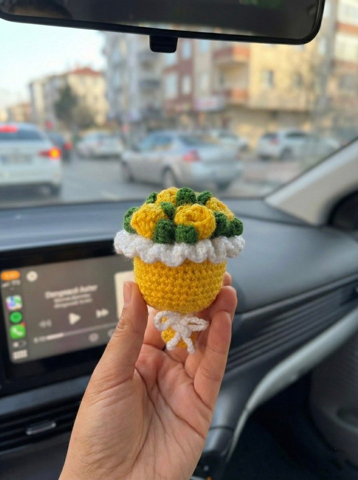 Amigurumi Sarı Çiçek Buketi Araba Süsü - Görsel 2