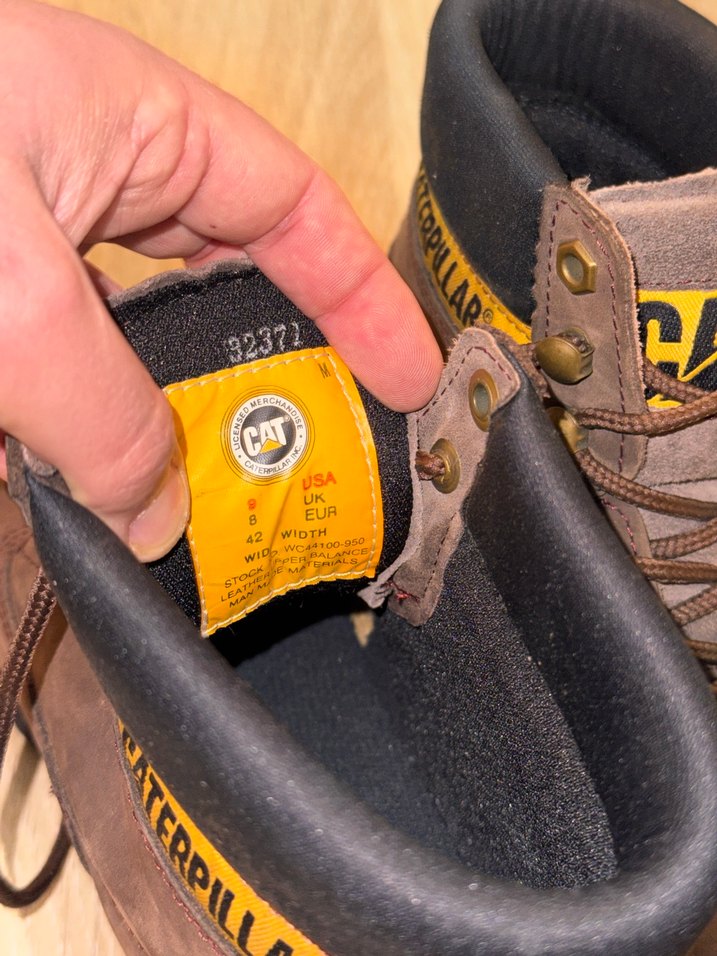 Caterpillar Kahverengi Nubuk Bot - Görsel 5