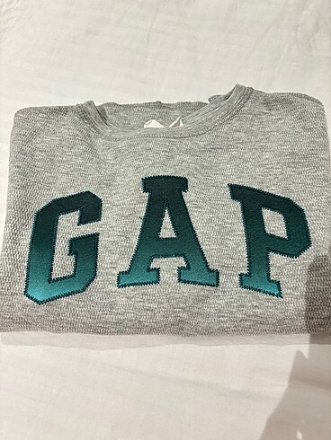 Gap sweatshirt