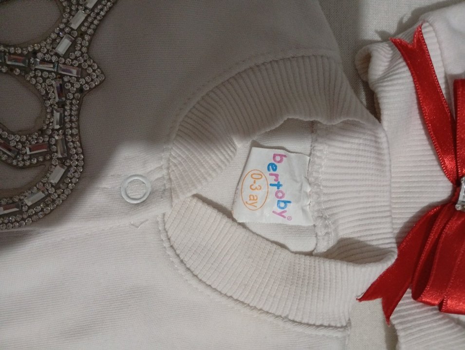 Beyaz Taş İşlemeli Kız Bebek Hastane Tulumu - Görsel 4