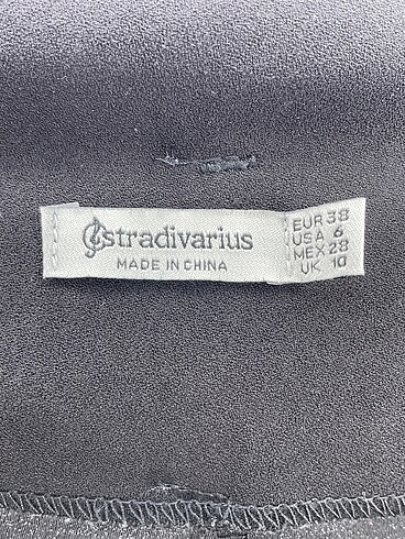 38 Beden siyah Renk Stradivarius Kumaş Pantolon %70 İndirimli.